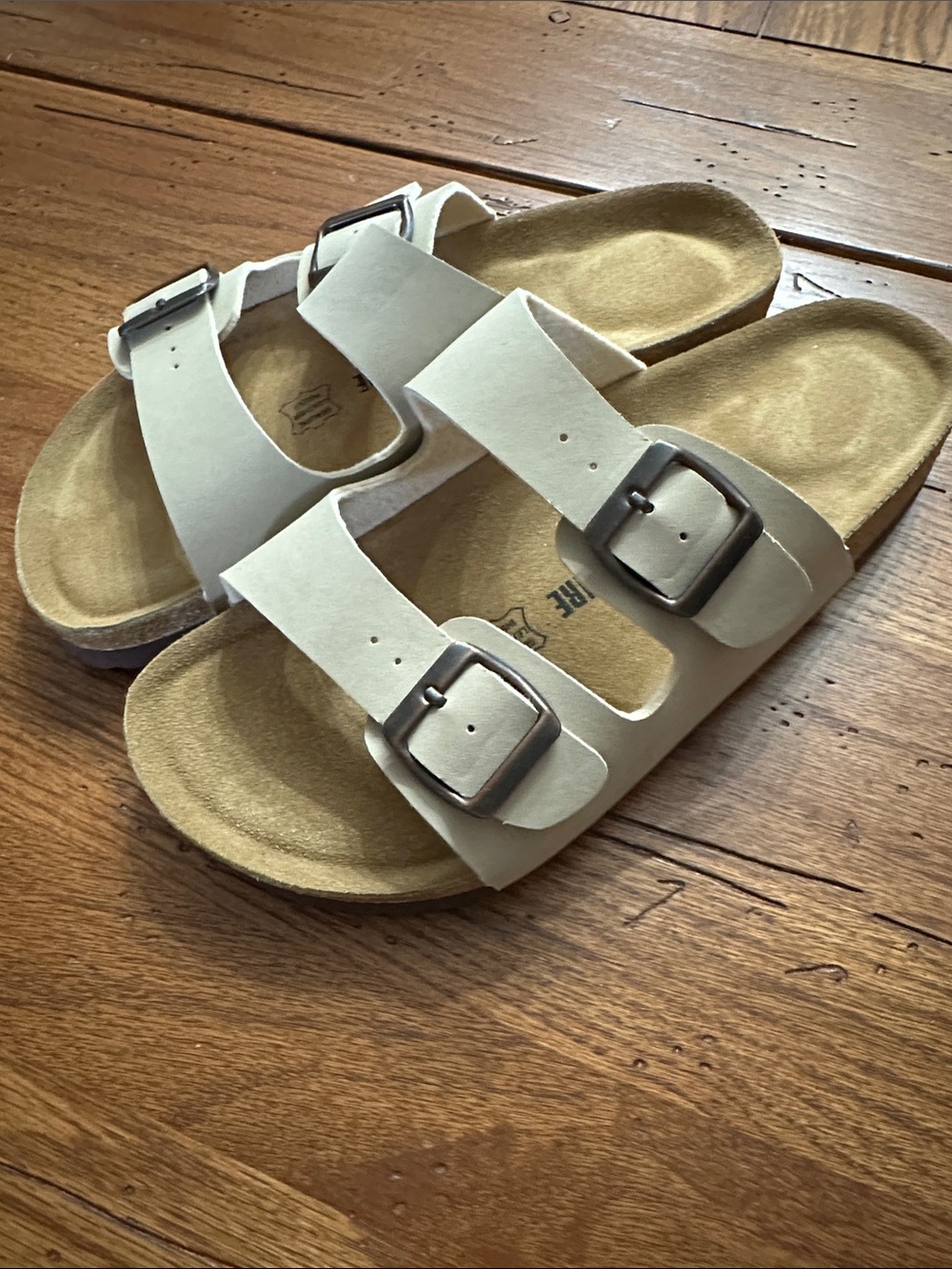 Womens Cushionaire Double-Buckle Slide Sandals in Tan- Size 9W